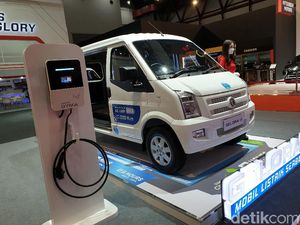 Jadi Mobil Listrik Niaga Pertama, DFSK Gelora E Disebut Menhub Cocok Jadi Feeder Bus