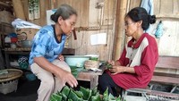 Bahan pembuatan jemunak ini sangat sederhana. Cuma ketela dan dicampur dengan ketan. Foto: detikFood/Eko Susanto