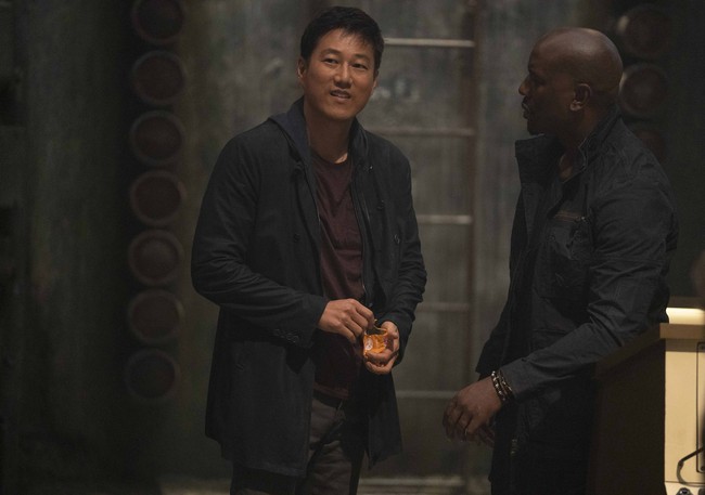 Han Lue menjadi kemunculan yang mengejutkan di Fast & Furious 9. Sebab karakternya diceritakan meninggal dalam Fast & Furious: Tokyo Drift. Sung Kang menjadi aktor yang memerankannya. Foto: Giles Keyte/Universal