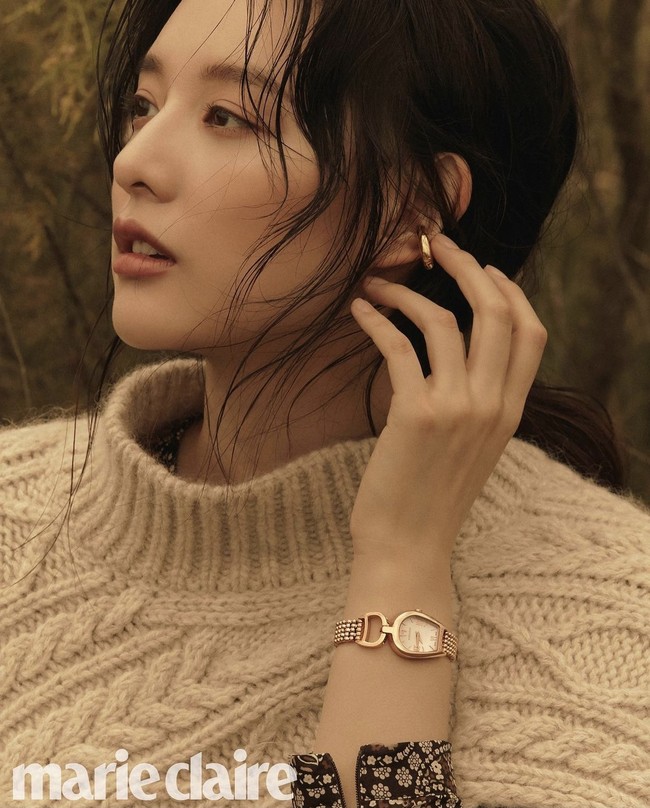 Kim Ji Won dinilai cocok berperan sebagai konglomerat, setelah membintangi The Heirs. Pemeran utama wanita yang terpilih akan dipasangkan dengan Kim Nam Gil dalam drakor Island. Foto: dok. Instagram geewonii