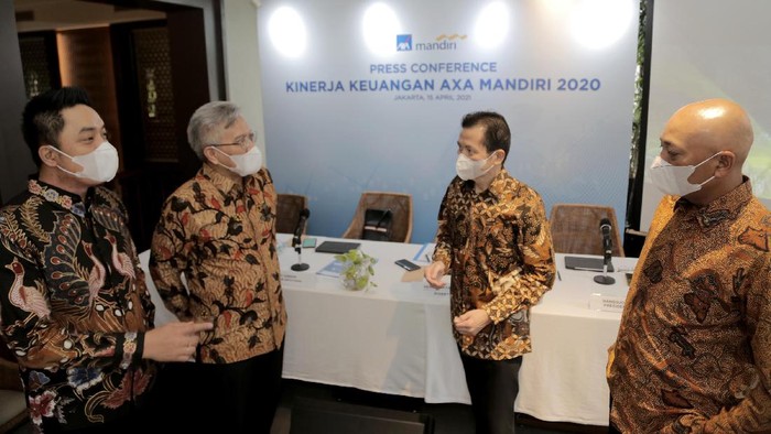 Kinerja Keuangan AXA Mandiri di Tengah Pandemi Meski masih dibayangi pandemi, AXA Mandiri terus mencatatkan kinerja keuangan positif sepanjang tahun 2020. Sepanjang 2020 AXA Mandiri membayarkan klaim dan manfaat kepada nasabah sebesar Rp 4,8 triliun dan membukukan pendapatan premi sebesar Rp 11 triliun tumbuh 18% dibanding 2019, serta likuiditas yang solid, dengan rasio RBC 536%, jauh di atas batas minimum ketentuan OJK yaitu 120%.