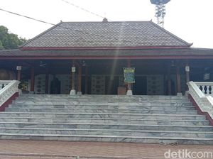Masjid Kuno di Mantingan Jepara Ini Konon Dibangun Arsitek Cina
