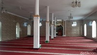 Ketua Dewan Kemakmuran Masjid (DKM) Al Mustafa, Ahmad Kusnadi mengatakan dalam sejarahnya masjid ini dulunya merupakan bagian dari pesantren yang juga didirikan Tubagus Mustafa Bakri dan Raden Dita Manggala. Setelah kedua ulama tersebut meninggal, penyebaran Islam kemudian diteruskan oleh para santrinya.