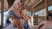Saat ini jumlah perajin batik tulis semakin berkurang.
