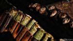 Raup Cuan Lewat Penjualan Lemang di Bulan Ramadhan