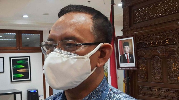 Rektor Unair, Prof Mohammad Nasih.