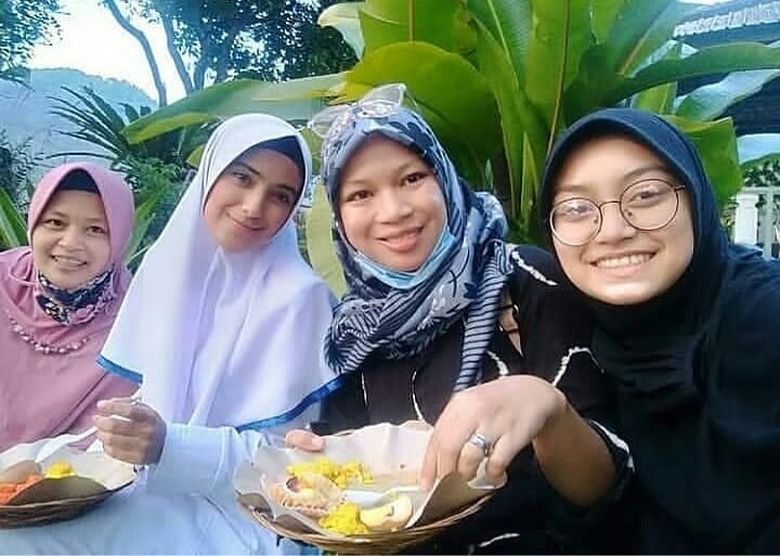 Sebelum Melahirkan Nadya Mustika Rahayu Rutin Makan Kurma Muda Foto 4