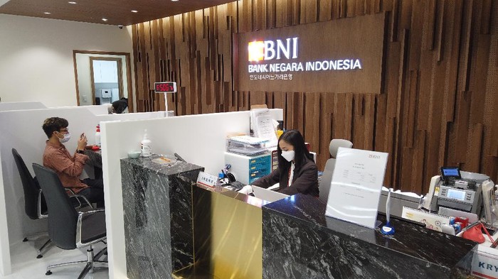 Suasana layanan di lokasi baru Kantor Cabang BNI Seoul (Dok. BNI)