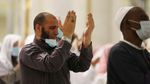Deretan Foto Sholat Tarawih Khusyuk di Masjidil Haram