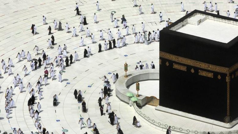 Suasana Sholat Tarawih di Masjidil Haram 2021 Suasana Sholat Tarawih di Masjidil Haram 2021