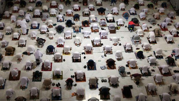 Suasana Sholat Tarawih di Masjidil Haram 2021