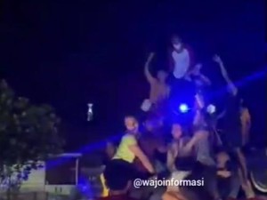Geger Joget Bangunkan Sahur di Bulan Puasa, Ternyata Pelakunya Waria