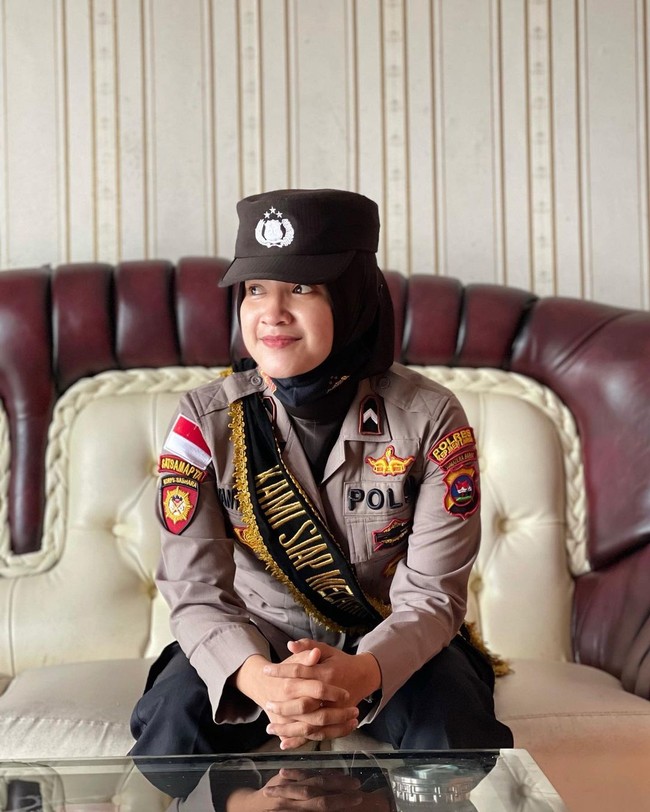 Akan tetapi, kata Vanny meski sering bolos pelajaran sekolah, dia aktif di luar sekolah, seperti mengikuti olahraga silat. Dulu dia bahkan sering menjuarai kompetisi silat, juara lomba drama sekolah, pidato bahasa Inggris dan prestasi lainnya. Foto: Dok.Instagram @tivanyagstn17.