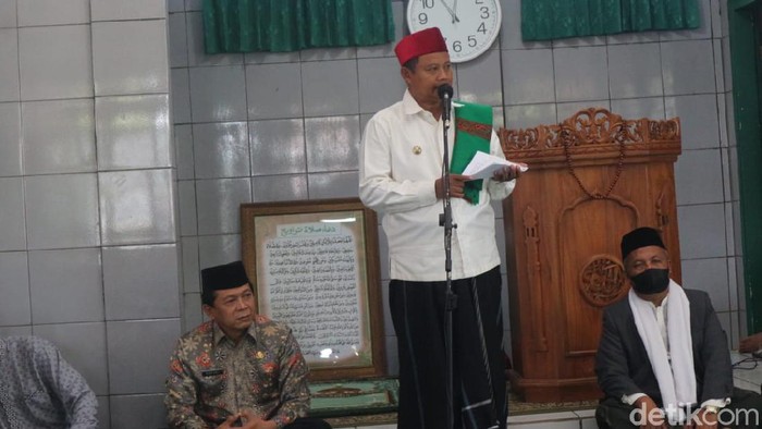 Safari Ramadan Ke Ponpes Wagub Uu Ingatkan Santri Agar Tak Jadi Ulama Kw