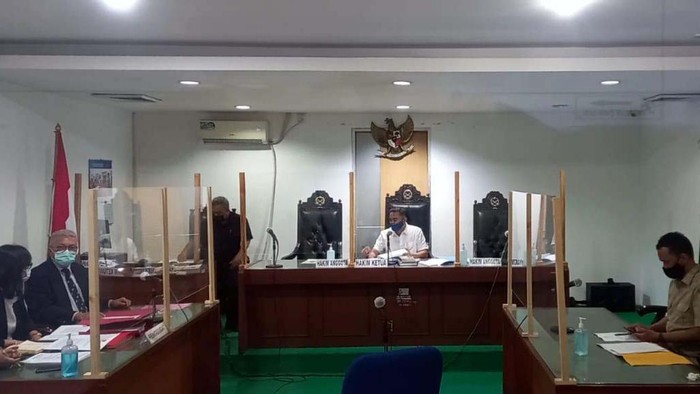 Warga Perumahan TVM Gugat Pemprov DKI Warga Perumahan Taman Villa Meruya (TVM) menggugat pemprov DKI Jakarta. Gugatan itu terkait Surat Keputusan Gubernur DKI Jakarta Nomor 1021 Tahun 2020.