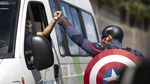 Aksi Captain America Lindungi Anak-anak dari Corona