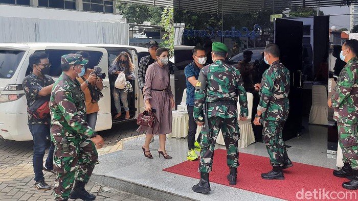 Anang dan Ashanty tiba di RSPAD Gatot Soebroto