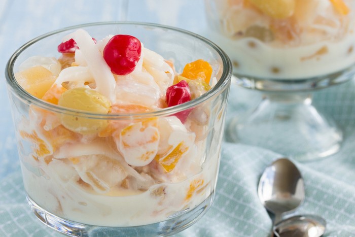 5 Cara Membuat Salad Buah yang Rasanya Segar Enak