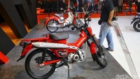 Pada kesempatan ini AHM menampilkan sebelas jenis motor di booth atau stand PT Astra Honda Motor (AHM) yang terletak di Hall C1 JIExpo.
