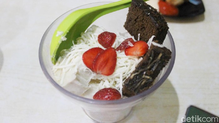 Dijamin Enak! Sop Duren Kepo yang Laris Manis di Dekat Kampus UIN