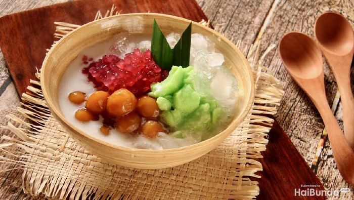 Es Bubur Sumsum atau Es Loder adalah pilihan sedap untuk dijadikan menu takjil saat buka puasa.