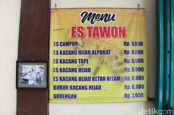 Es Campur di Malang Es Campur Legendaris di Malang; Es Tawon Kidul Dalem sudah berusia 65 tahun.