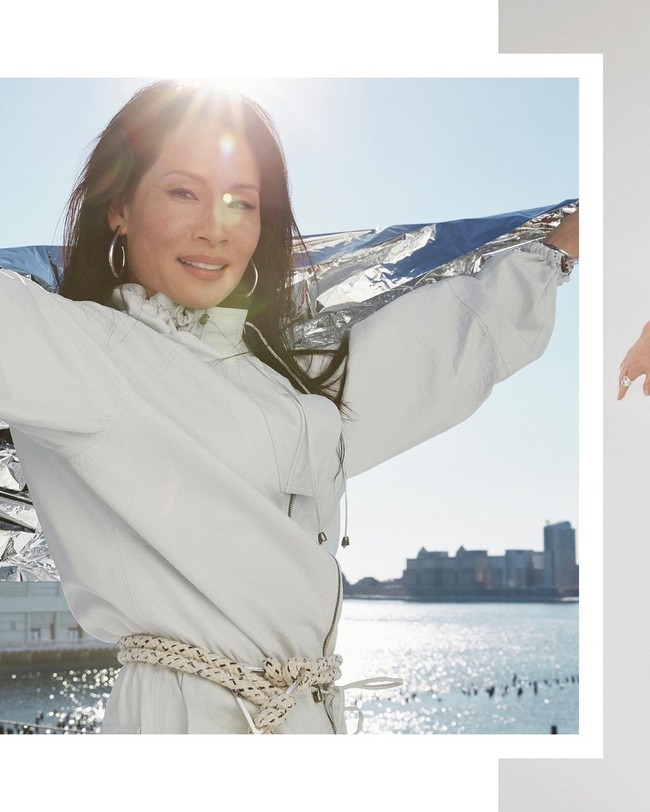 Untuk menjaga kesehatan dan keremajaan kulit, ia rutin mengaplikasikan tabir surya pada wajah dan menutup area kulit leher dan dada. Area tersebut justru lebih sensitif dengan sinar matahari ketimbang wajah, kata ibu satu anak ini. (Foto: Instagram/@womenshealthmag)