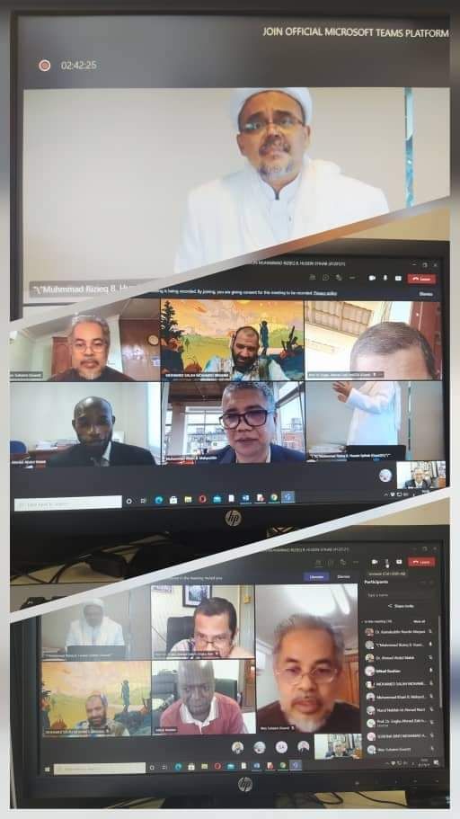 Habib Rizieq ikuti sidang disertasi secara daring (dok. Pengacara HRS) Habib Rizieq ikuti sidang disertasi secara daring (dok. Pengacara HRS)