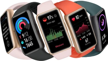 Huawei Band 6 menawarkan dukungan 96 mode latihan, termasuk berlari, berjalan, bersepeda, berenang dan skipping. Dengan ketahanan air hingga 5ATM membuat gelang pintar ini bisa diajak ke aktivitas dalam air. Pengguna dapat melihat data latihan secara real time. Huawei Band 6 secara independen dapat merekam data latihan yang berbeda, seperti jarak lari, waktu, kecepatan, trek, kalori yang terbakar, dan lain-lain. Setelah mereka kelar latihan dapat melihat detail data latihan di band atau ponsel, baik Android maupun iOS. Harga Huawei Band 6 adalah Rp 699.000, namun selama pre-order dipangkas menjadi Rp 499.000. (Foto: dok Huawei)