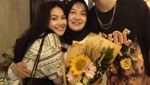 Keseruan Jeff Smith saat Makan Bareng Teman-temannya
