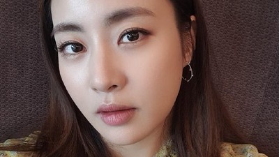 10 Pesona Kecantikan Kang Sora, Bintang Drakor yang Baru Melahirkan