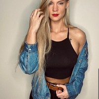 Krista bahkan pernah diminta menjadi istri bayaran. Seperti dikutip Daily Star, dia diminta menjadi istri dari pria gay dan dibayar US$ 100 ribu atau Rp 1,4 miliar. Namun tawaran tersebut ditolaknya. Foto: Dok. Instagram