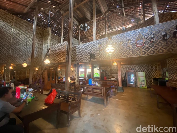 Lali Omah: Sedap Mlekoh! Tengkleng Wedhus Sumsum Iga di Rumah Joglo Lali Omah: Sedap Mlekoh! Tengkleng Wedhus Sumsum Iga di Rumah Joglo