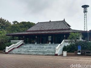 Menengok Masjid Kuno di Mantingan Jepara