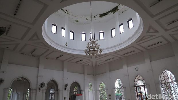 Miniatur Masjid Raya Baiturrahman Aceh yang ada di Bantul, Daerah Istimewa Yogyakarta (DIY)