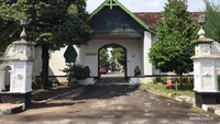 Gerbang Ndalem Kaneman