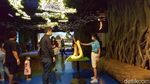 Foto: Ngabuburit di Jakarta Aquarium dan Safari