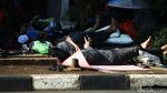Pencarian Suaka Kembali Penuhi Trotoar Kebon Sirih