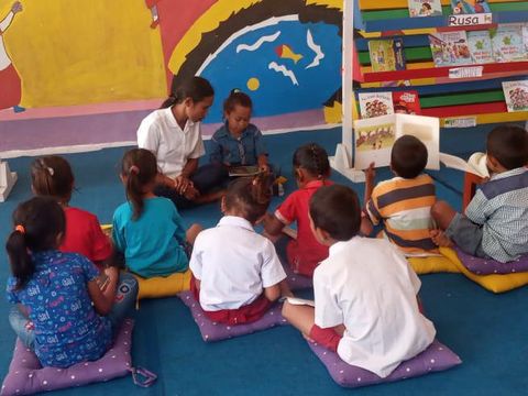 Perjuangan Pustakawati Asal NTT Bangkitkan Semangat Baca Buku ke Anak-anak Selama Pandemi