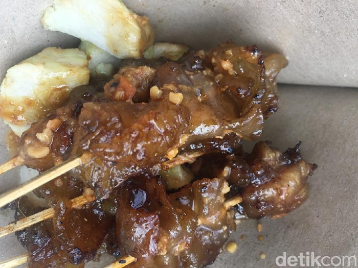 sate kere di pasar bringhajo