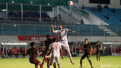 Momen-momen PSM vs Persija yang Berakhir dengan Skor Kacamata
