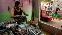 Kala itu, ada dua jenis senapan angin yang dibuat yakni jenis pompa dan per. Sementara satu jenis baru yaitu jenis pre-charged pneumatic (PCP) atau jenis gas baru-baru ini mulai dihasilkan.  