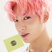 Jaehyun NCT menempati urutan kedua visual grup KPop paling ganteng. Ia dikenal dengan imej pacar idaman oleh para penggemar. Jaehyun pun mendapat tawaran membintangi drama Korea Dear M tahun lalu. Foto: dok SM Entertainment