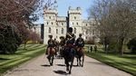 Artileri Pasukan Berkuda Tiba di Kastil Windsor