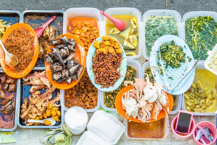Hukum jual makanan di siang hari saat bulan puasa Ini Hukum Membuka Warung Makan di Siang Hari saat Bulan Puasa
