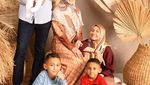 Momen Seru Kartika Putri Saat Makan Bareng Keluarga Tercinta