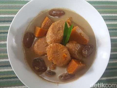 Kolak Labu Kuning dan Pisang