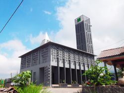 9 Masjid Unik Desain Ridwan Kamil, dari Segitiga sampai Mirip PS5
