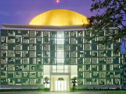 9 Masjid Unik Desain Ridwan Kamil, dari Segitiga sampai Mirip PS5