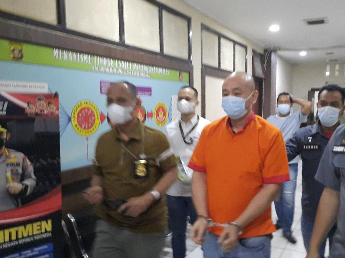 Pelaku penganiayaan perawat RS Siloam Jason Tjakrawinata alias JT (38)